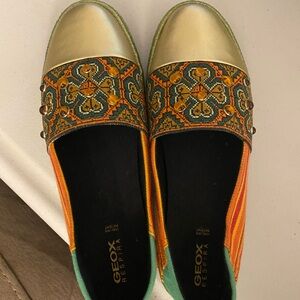 Geox shoes eu size is 39, brand new